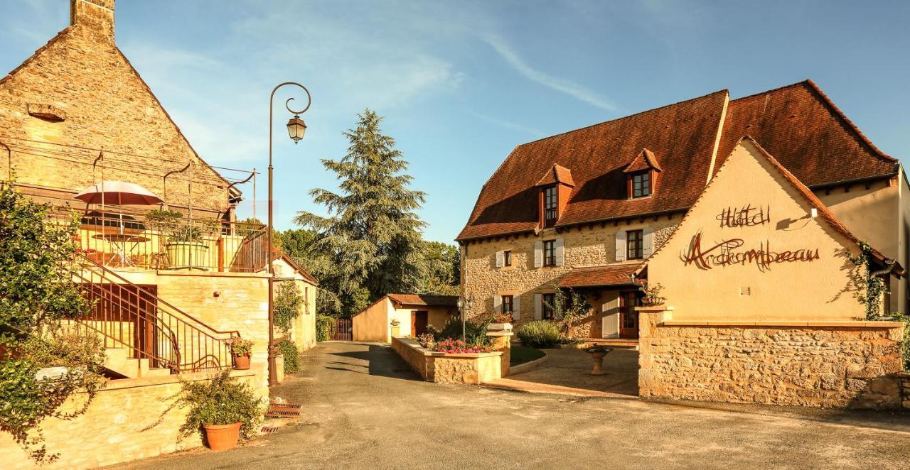 Logis Hotel Archambeau Thonac Eksteriør bilde